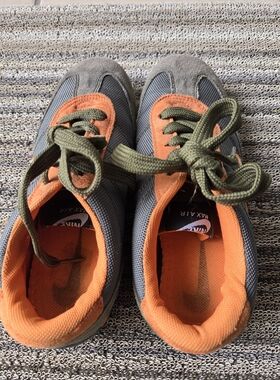 Vintage Nike Sneakers